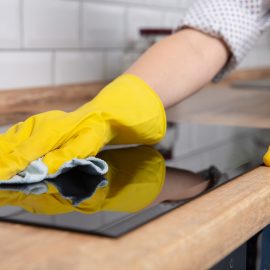 cleaning gloves