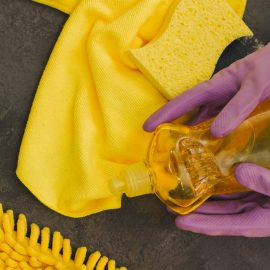 cleaning gloves